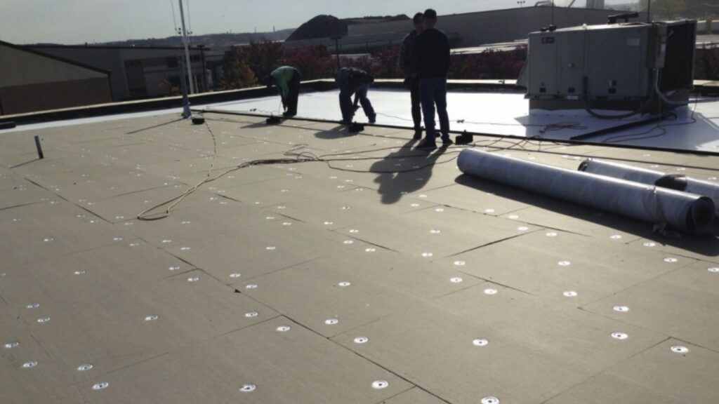 commercial roof inspection during construction